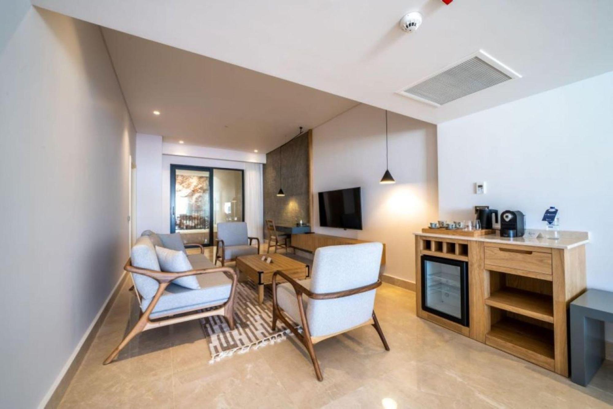 Lures Hotel คัลคัน ภายนอก รูปภาพ